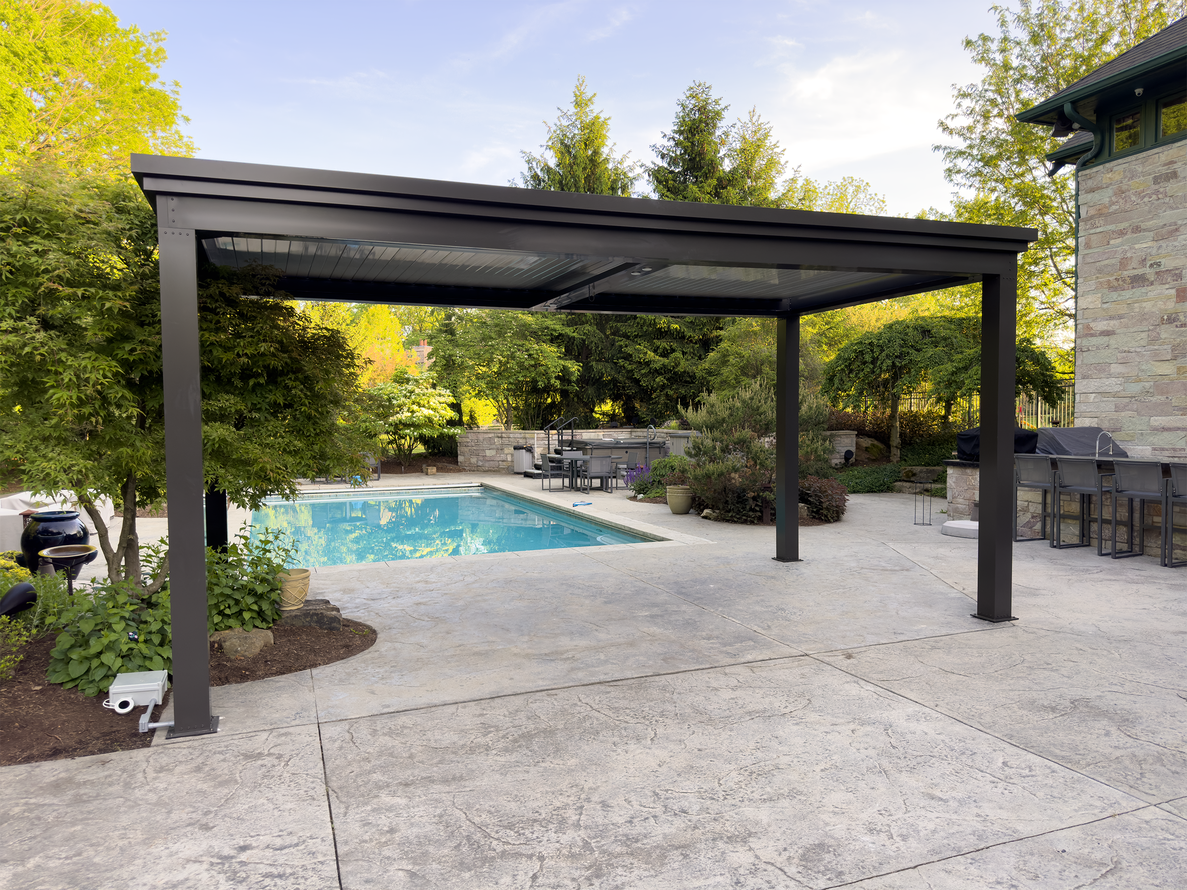 12'0" x Up to 20' - Louvered Pergola