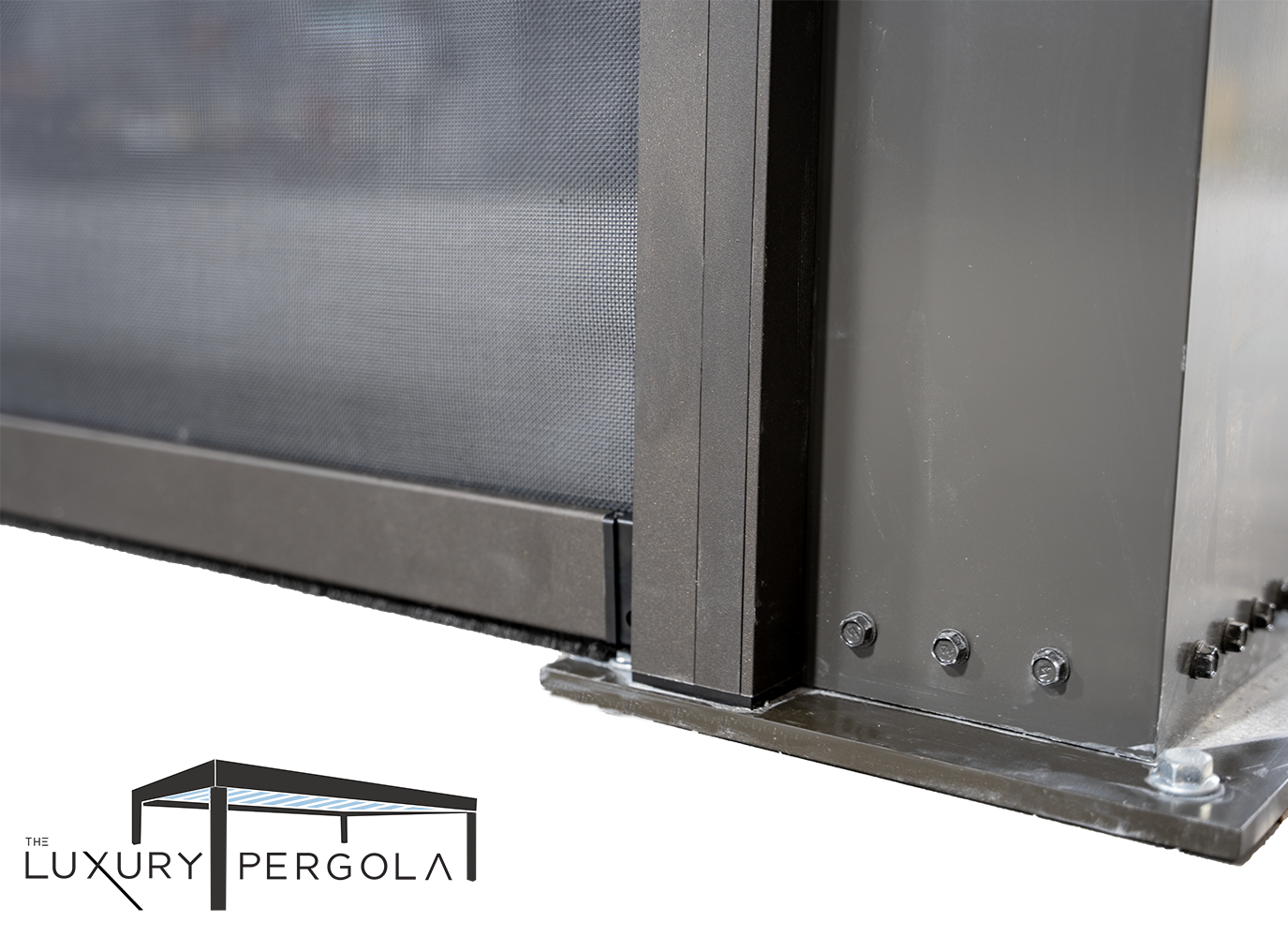 Base Connection of Luxury Pergola Screen