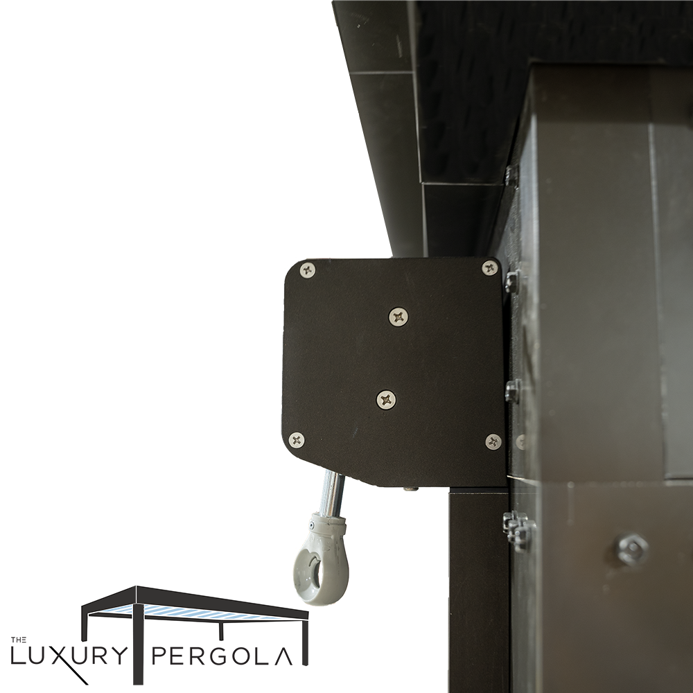 Close up of housing for Luxury Pergola Shade Screen