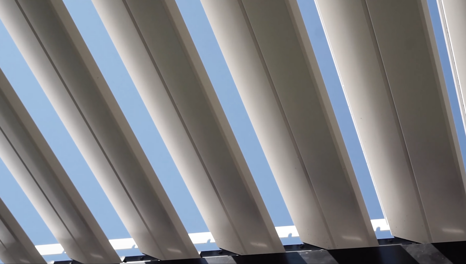 louvered roof pergola water resistant interlocking roof blades